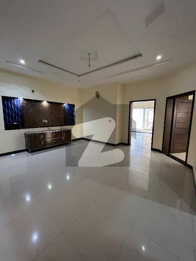 10 Marla house available for rent in Central Park lahore