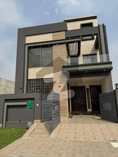 **5 MARLA BRAND NEW HOUSE FOR SALE IN Bahria Orchard Lahore **