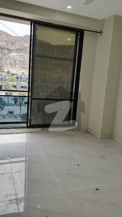 فیصل ہلز اسلام آباد میں 1 کمرے کا 2 مرلہ فلیٹ 85.0 لاکھ میں برائے فروخت۔