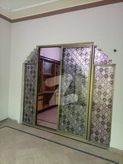 بحریہ ٹاؤن گارڈنیہ بلاک بحریہ ٹاؤن سیکٹر سی,بحریہ ٹاؤن,لاہور میں 3 کمروں کا 5 مرلہ مکان 80.0 ہزار میں کرایہ پر دستیاب ہے۔