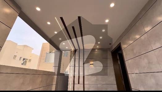 ڈی ایچ اے فیز 7 - بلاک ٹی فیز 7,ڈیفنس (ڈی ایچ اے),لاہور میں 3 کمروں کا 5 مرلہ مکان 3.8 کروڑ میں برائے فروخت۔