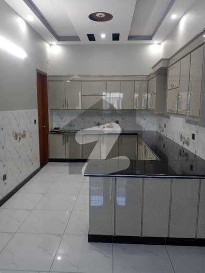 سکیم 33 - سیکٹر 19-اے سکیم 33,کراچی میں 6 کمروں کا 10 مرلہ مکان 5.0 کروڑ میں برائے فروخت۔