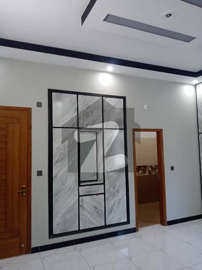 سکیم 33 - سیکٹر 19-اے سکیم 33,کراچی میں 6 کمروں کا 10 مرلہ مکان 5.0 کروڑ میں برائے فروخت۔