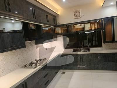 واپڈا ٹاؤن فیز 1 واپڈا ٹاؤن,لاہور میں 3 کمروں کا 1 کنال بالائی پورشن 95.0 ہزار میں کرایہ پر دستیاب ہے۔