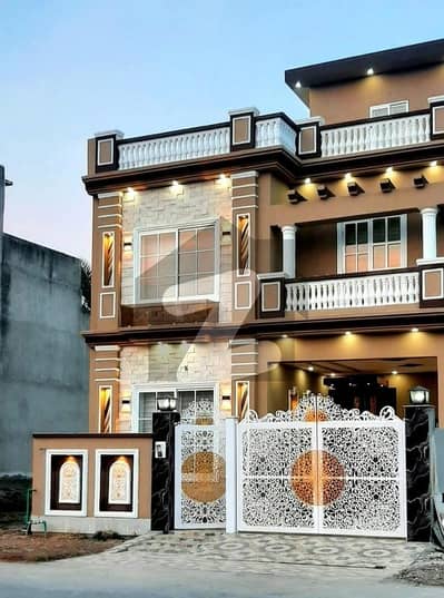 سٹی ہاؤسنگ سوسائٹی گوجرانوالہ میں 4 کمروں کا 5 مرلہ مکان 1.9 کروڑ میں برائے فروخت۔