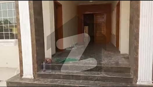 2 Kanal house for Rent