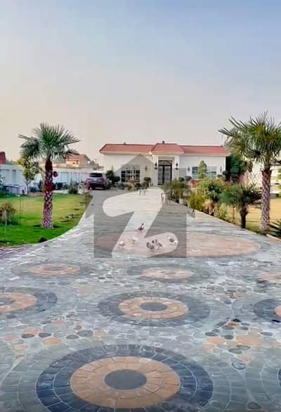 برکی روڈ کینٹ,لاہور میں 2 کمروں کا 5 کنال فارم ہاؤس 8.5 کروڑ میں برائے فروخت۔