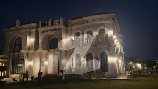 5 Kanal Ready FarmHouse Available For Sale In E Block Gulberg Green Islamabad