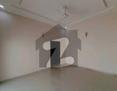 عسکری 3 ڈی ایچ اے ڈیفینس,ملتان میں 4 کمروں کا 10 مرلہ مکان 3.3 کروڑ میں برائے فروخت۔