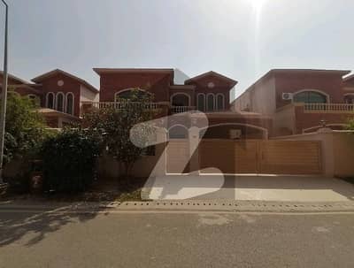 عسکری 3 ڈی ایچ اے ڈیفینس,ملتان میں 5 کمروں کا 1 کنال مکان 5.3 کروڑ میں برائے فروخت۔