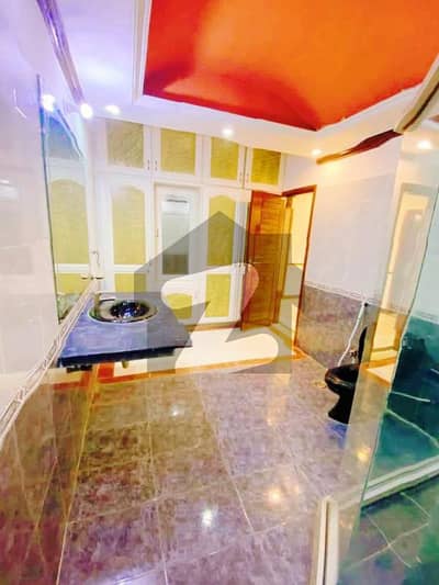 1 KANAL UPPER PORTION AVAILABLE FOR RENT IN DHA PHASE 3