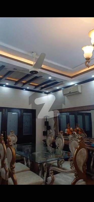 پی ای سی ایچ ایس بلاک 2 پی ای سی ایچ ایس,جمشید ٹاؤن,کراچی میں 7 کمروں کا 16 مرلہ مکان 16.0 کروڑ میں برائے فروخت۔