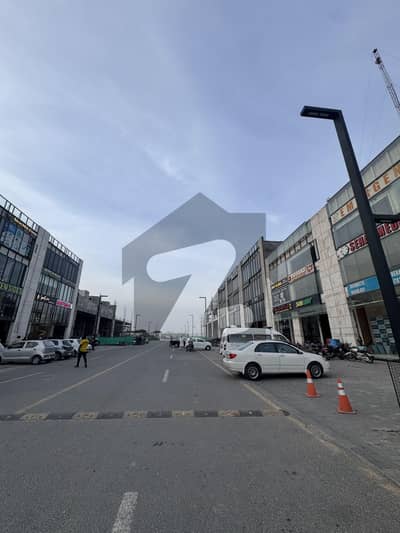 5 Marla Commercial 1st Floor For Rent in Business Bay