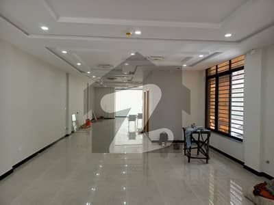 جی ۔ 9 اسلام آباد میں 7 مرلہ Studio دفتر 3.8 لاکھ میں کرایہ پر دستیاب ہے۔