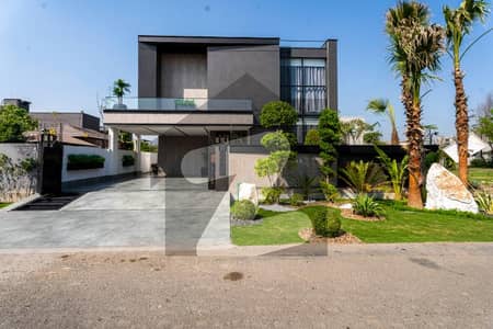 1-Kanal Signature Luxury Residence | Fully Furnished | Lavish Living Experience