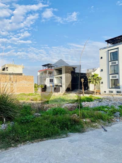 زمر ویلی کشمیر ہائی وے,اسلام آباد میں 5 مرلہ کمرشل پلاٹ 1.17 کروڑ میں برائے فروخت۔