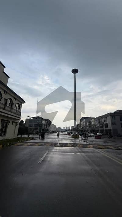 4 Marla BROADWAY COMMERCIAL MAIN BOULAVARD Plot Hot Location For Sale In Kabir Town Phase 2