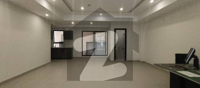 بحریہ ٹاؤن فیز 7 بحریہ ٹاؤن راولپنڈی,راولپنڈی میں 6 مرلہ دفتر 1.25 لاکھ میں کرایہ پر دستیاب ہے۔