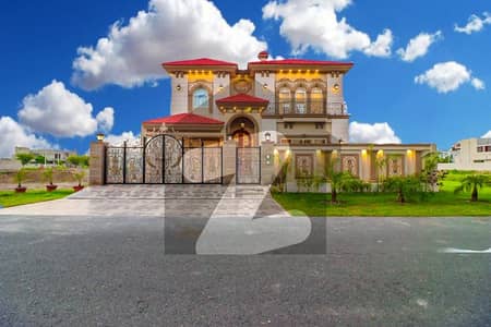 1 Kanal Top Quality Build Luxurious Beautiful UItra Modern Design Villa Sami Furnished For Sale in DHA Lahore Phase 7 Prime Location