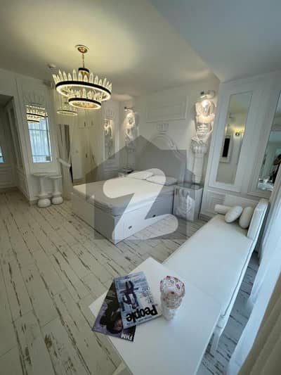 امارکریسنٹ بے ڈی ایچ اے فیز 8,ڈی ایچ اے ڈیفینس,کراچی میں 2 کمروں کا 7 مرلہ فلیٹ 8.5 کروڑ میں برائے فروخت۔