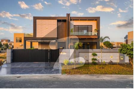 1 KANAL ULTRA MODERN MAZHAR DESIGN BUNGALOW FOR SALE IN DHA PHASE 7 NEAR TO RAYA.