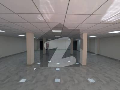 جی ۔ 8 مرکز جی ۔ 8,اسلام آباد میں 1 کمرے کا 9 مرلہ دفتر 11.8 لاکھ میں کرایہ پر دستیاب ہے۔