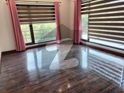 E-11-3 MPCHS Out Classic Location New Upper Portion For Rent