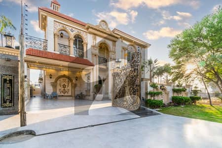 ڈی ایچ اے فیز 6 ڈیفنس (ڈی ایچ اے),لاہور میں 5 کمروں کا 1 کنال مکان 9.6 کروڑ میں برائے فروخت۔