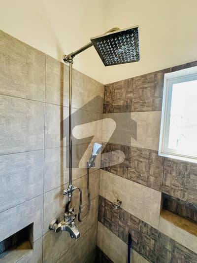 بحریہ انکلیو - سیکٹر اے بحریہ انکلیو,بحریہ ٹاؤن,اسلام آباد میں 3 کمروں کا 1 کنال بالائی پورشن 1.6 لاکھ میں کرایہ پر دستیاب ہے۔