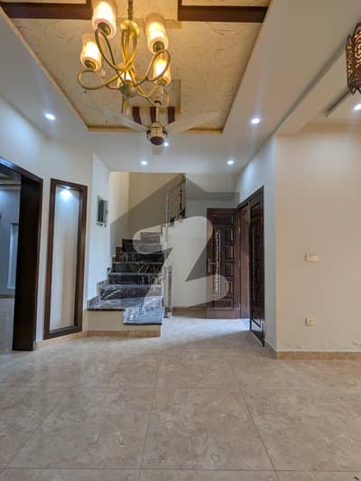 5 maral brand new house available for rent