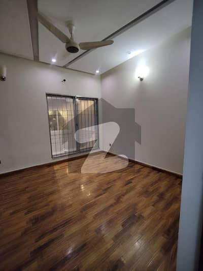 ڈیوائن گارڈنز لاہور میں 3 کمروں کا 7 مرلہ مکان 3.25 کروڑ میں برائے فروخت۔