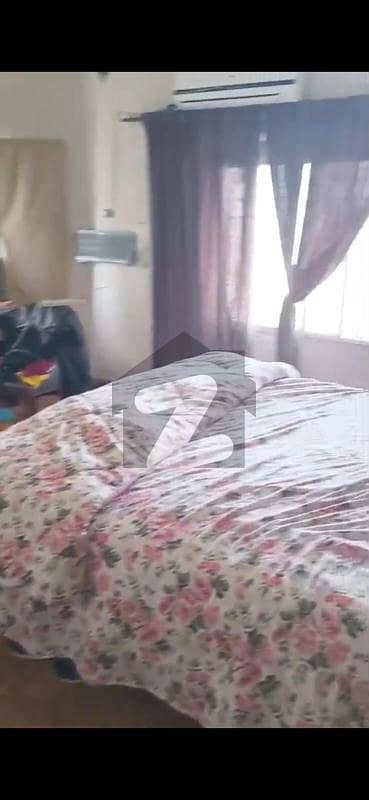 کلفٹن ۔ بلاک 2 کلفٹن,کراچی میں 4 کمروں کا 14 مرلہ فلیٹ 5.5 کروڑ میں برائے فروخت۔