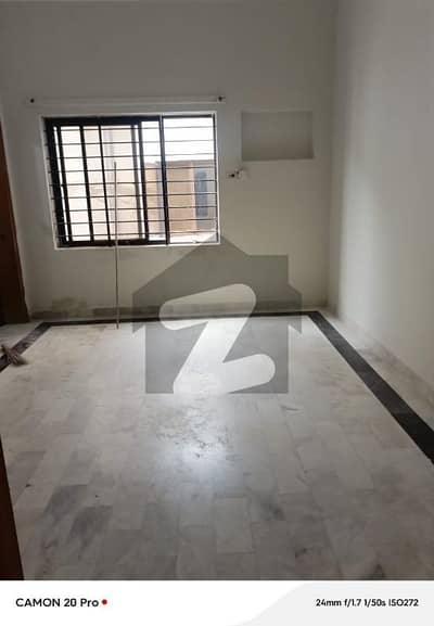 F11 GROUND PORTION 2BEDS SEPARATE GATE BEST LOCATION PKR 100K