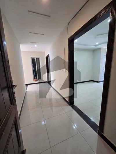 Perfect 650 Square Feet Flat In Bahria Business District For rent