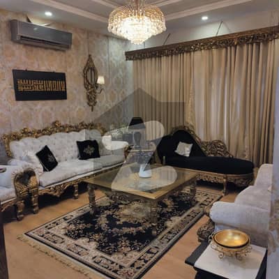 ڈیوائن گارڈنز لاہور میں 5 کمروں کا 14 مرلہ مکان 5.5 کروڑ میں برائے فروخت۔