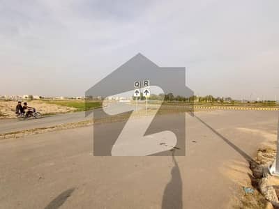 Premium Location, Corner Plot Reasonable Demand, Ideal for Generational Wealth