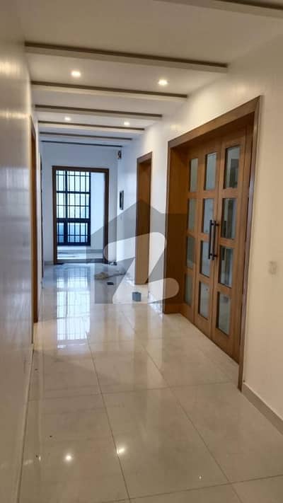 ای ۔ 11 اسلام آباد میں 3 کمروں کا 1 کنال بالائی پورشن 1.7 لاکھ میں کرایہ پر دستیاب ہے۔