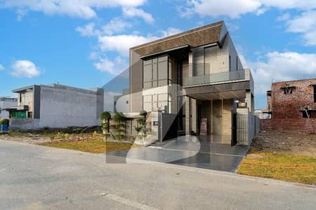 5-Marla Beautiful House Ideal Location Available For Sale In DHA Lahore