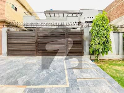 مرغزار آفیسرز کالونی لاہور میں 5 کمروں کا 1 کنال مکان 4.15 کروڑ میں برائے فروخت۔