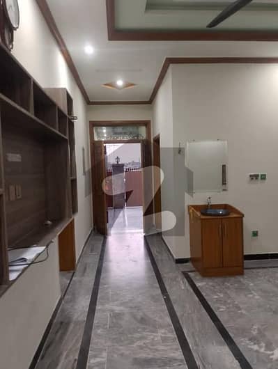 Neat And Clean FULL HOUSE With All Facilities Gas Electricity Water near main Markaz PWD