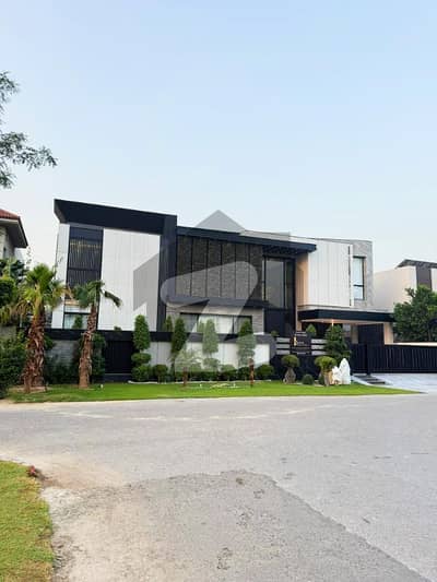 24 MARLA BEAUTIFUL FULLY BASEMENT HOUSE AVAILABLE FOR SALE IN DHA PHASE 5