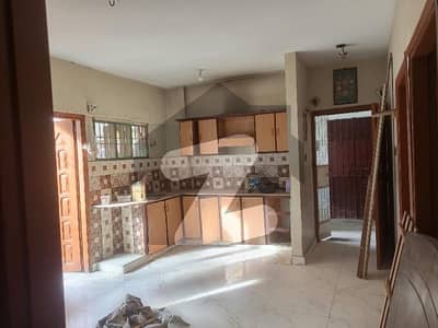 گلشن اقبال - بلاک 13 / D-3 گلشنِ اقبال,گلشنِ اقبال ٹاؤن,کراچی میں 4 کمروں کا 5 مرلہ فلیٹ 35.0 ہزار میں کرایہ پر دستیاب ہے۔