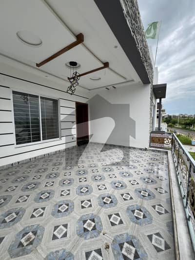 10 marla | boulevard house | good price