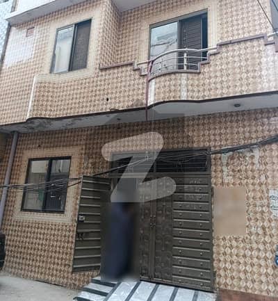 رسول پارک لاہور میں 4 کمروں کا 4 مرلہ مکان 2.1 کروڑ میں برائے فروخت۔