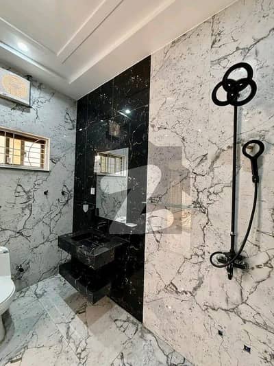 10 Marla reasonable house for sale