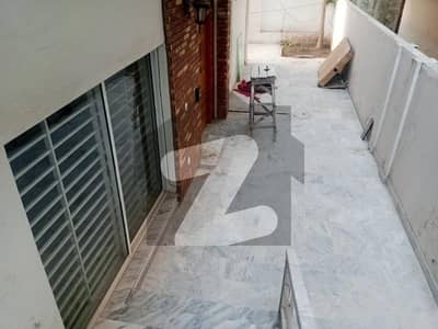 G-10 Size 600 Lower Ground Open 4beds Real Pic