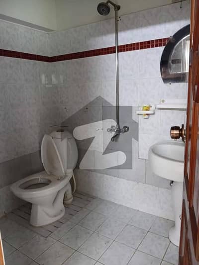 G10 size 40/80 ground portion 3beds Rent 145000 Real pic