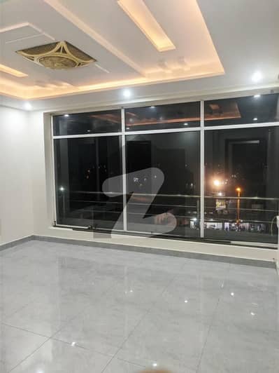 One Bed Apartment On Prime Location In Bahria Town