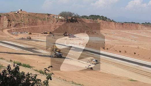 ڈی ایچ اے فیز 4 - سیکٹر ڈی ڈی ایچ اے ڈیفینس فیز 4,ڈی ایچ اے ڈیفینس,اسلام آباد میں 1 کنال رہائشی پلاٹ 2.6 کروڑ میں برائے فروخت۔