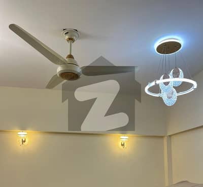 چیپل کورٹ یارڈ کراچی میں 3 کمروں کا 7 مرلہ فلیٹ 2.25 کروڑ میں برائے فروخت۔